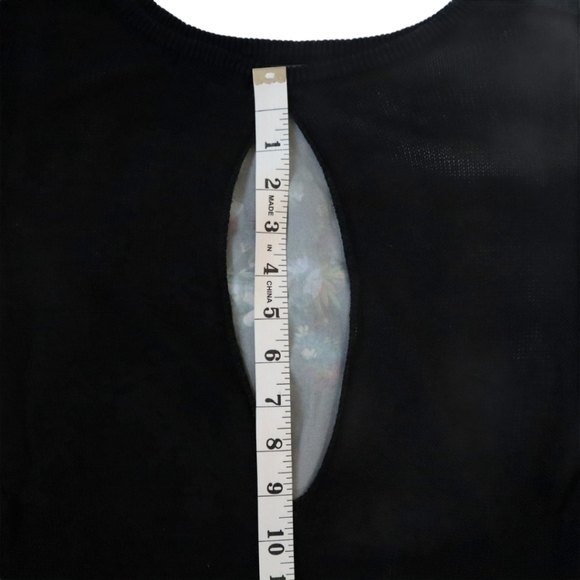 H & M Silky Floral Print Top Black Long Sleeve Mesh Back Keyhole Closure Size XS - Picture 7 of 11